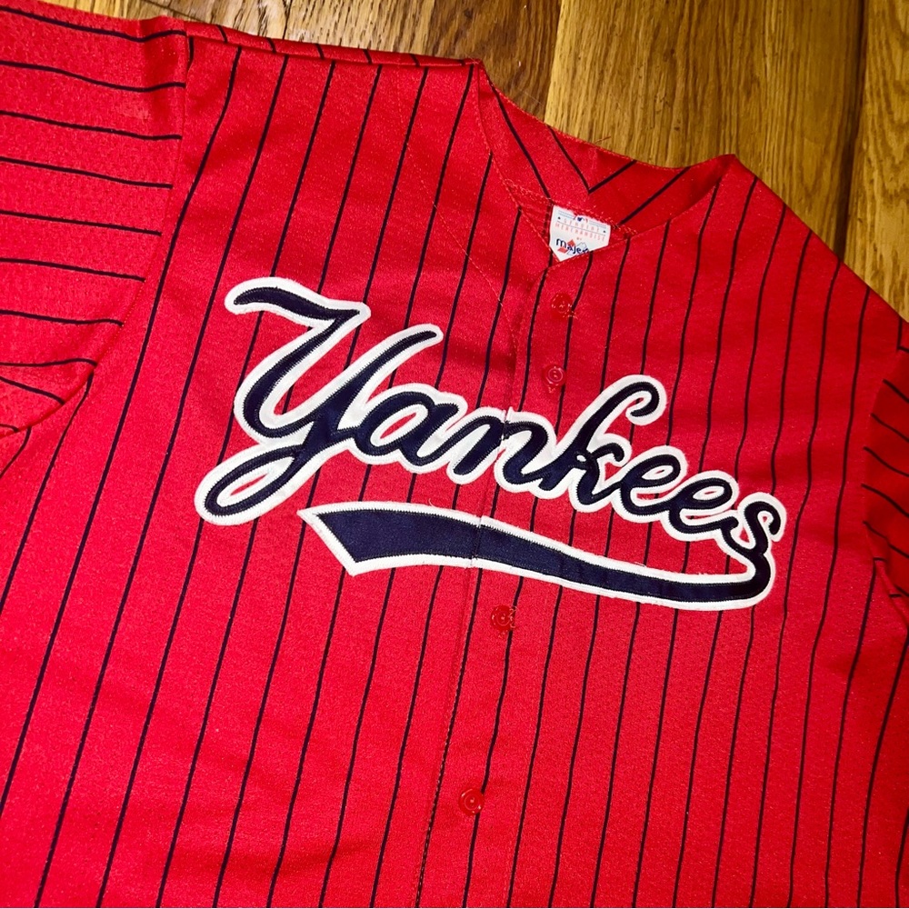Vintage New York Yankees Majestic Pinstripe Jersey (1996)